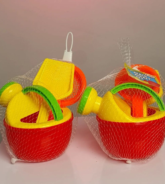 BEACH BUCKET SET    ( RED )