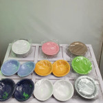 DISPOSABLE PLATES.  ( small size )