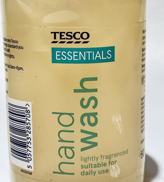 TESCO                    ( essential hand wash )